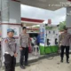 Pastikan Stok Aman, Kapolsek Peranap Pantau Langsung Ketersediaan BBM di SPBU Peranap